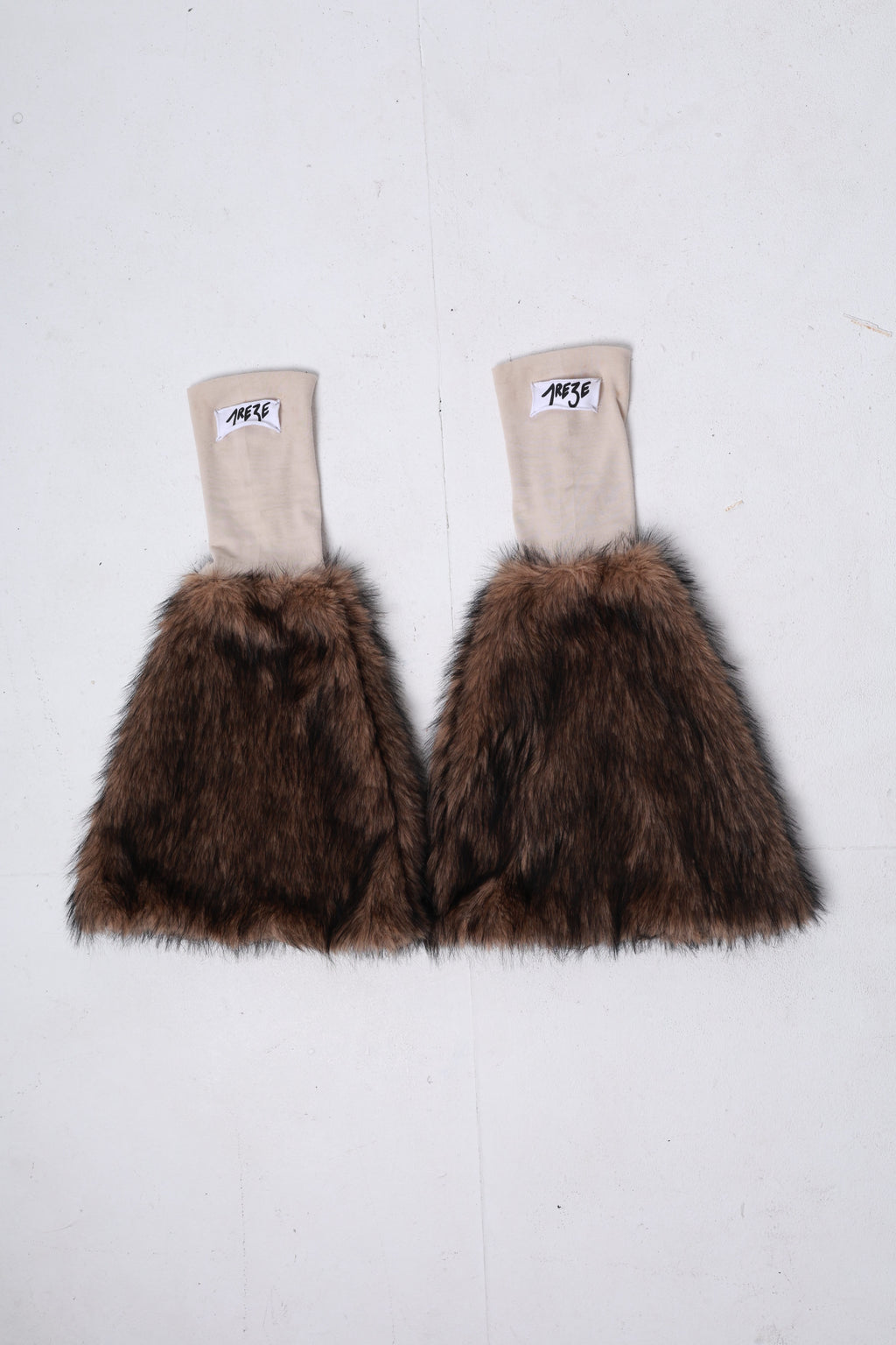 HAIRY LEG WARMERS - BROWN